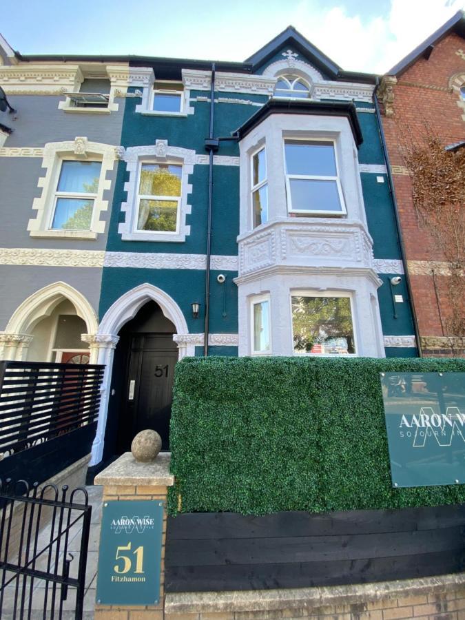 Aaron Wise - 51 Fitzhamon Apartments Cardiff Ngoại thất bức ảnh
