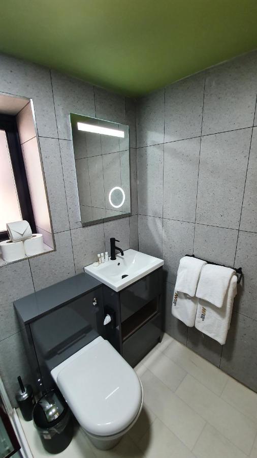 Aaron Wise - 51 Fitzhamon Apartments Cardiff Ngoại thất bức ảnh
