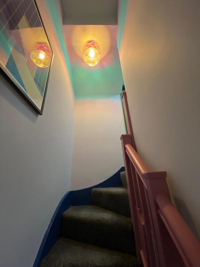 Aaron Wise - 51 Fitzhamon Apartments Cardiff Ngoại thất bức ảnh