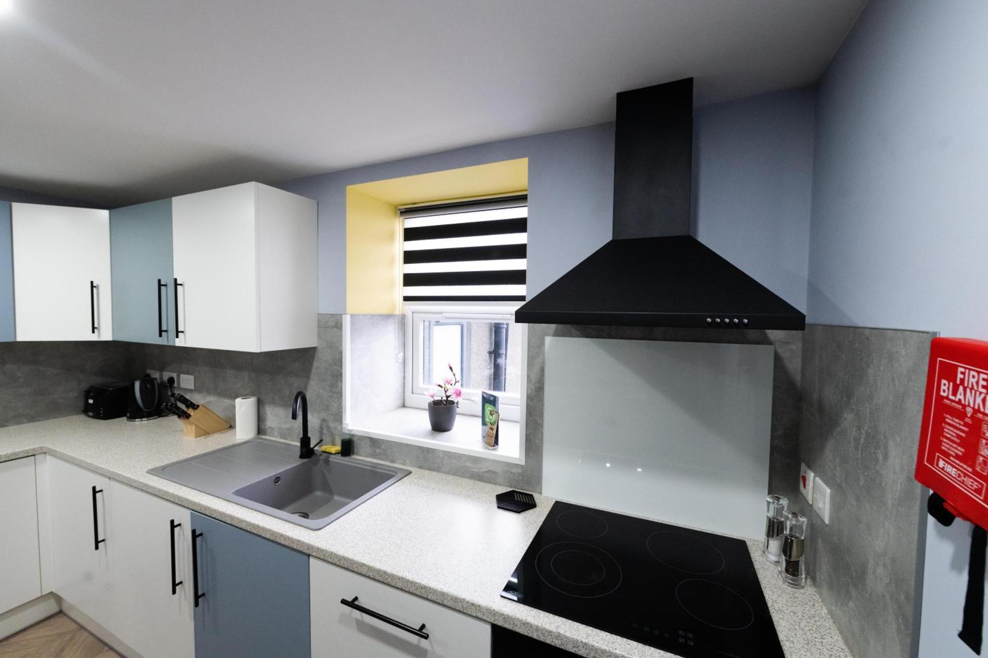 Aaron Wise - 51 Fitzhamon Apartments Cardiff Ngoại thất bức ảnh
