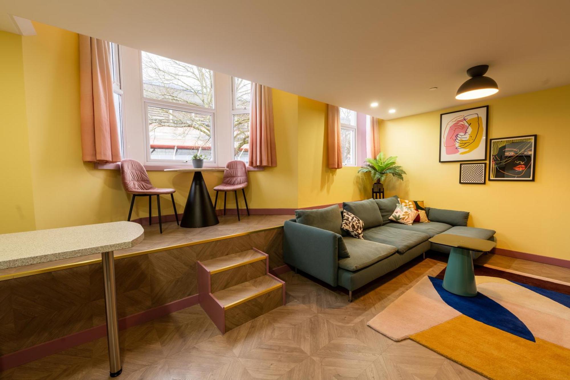 Aaron Wise - 51 Fitzhamon Apartments Cardiff Ngoại thất bức ảnh